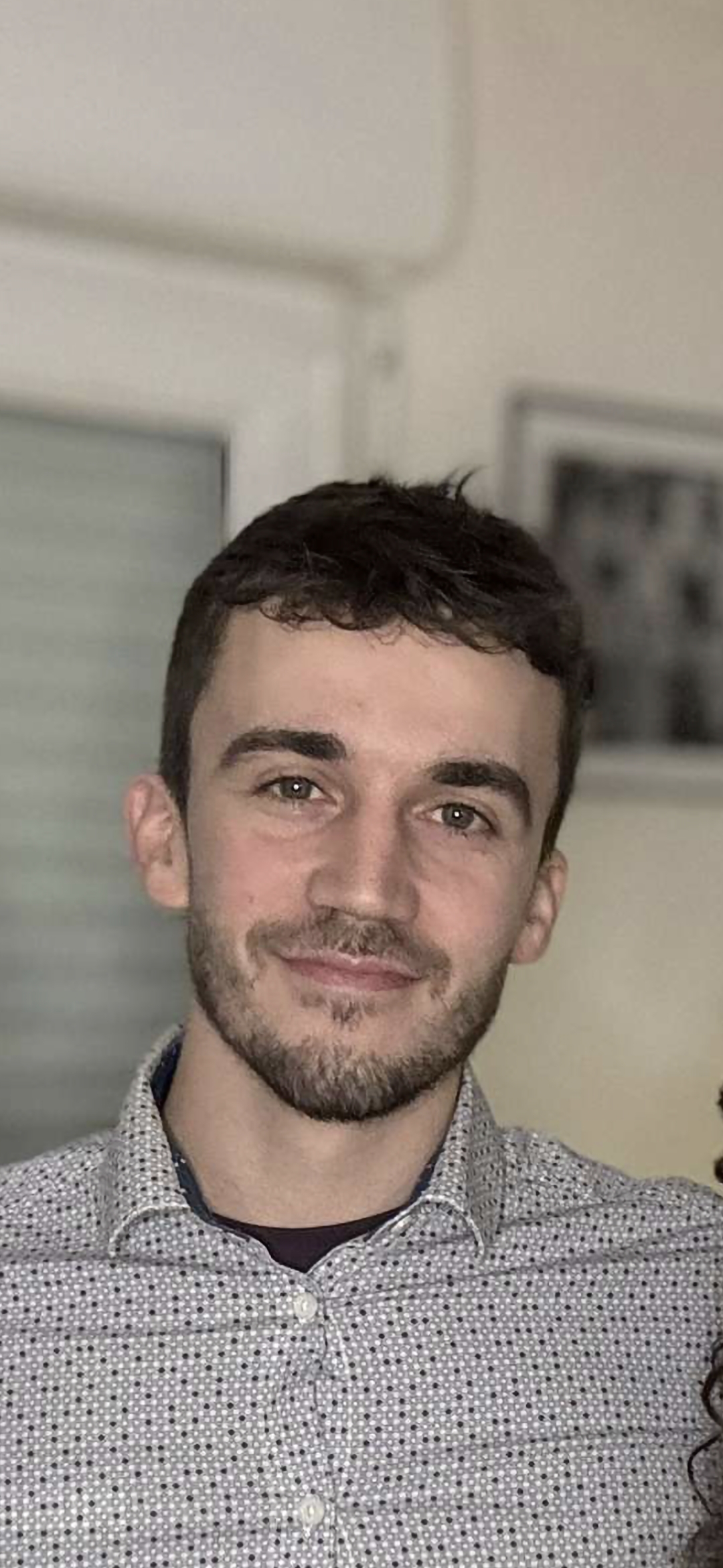 Portrait of Enriqué Debrabant, PhD student at Denis Poisson Institute